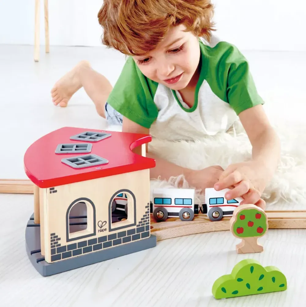 Hape Gran Garaje Para Locomotoras Flash Sale