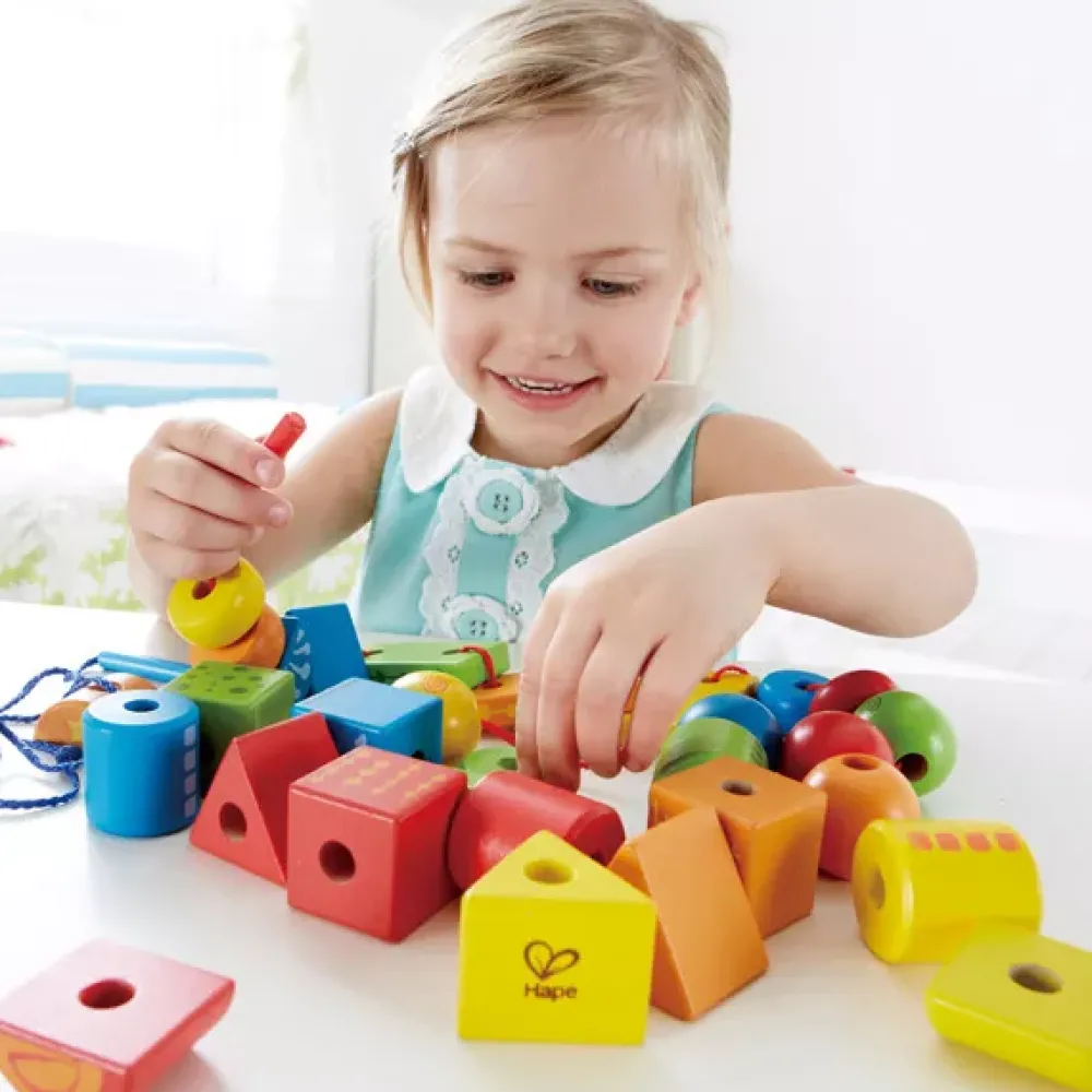 Hape Juego De Ensartar Formas Y Colores New